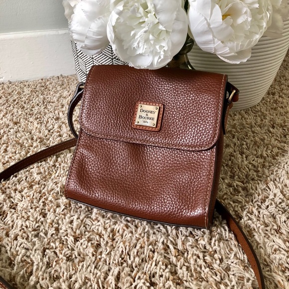 Dooney & Bourke Handbags - Dooney & Bourke|  Pebble grain Crossbody purse